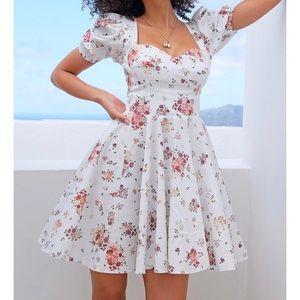 White Bohemian Floral Print Backless Mini Dress